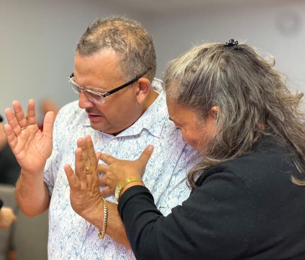 Oración en comunidad cristiana